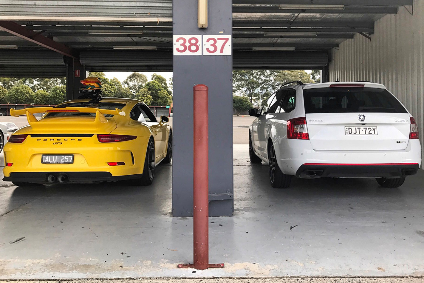 2017 Skoda Octavia RS230 rear garage