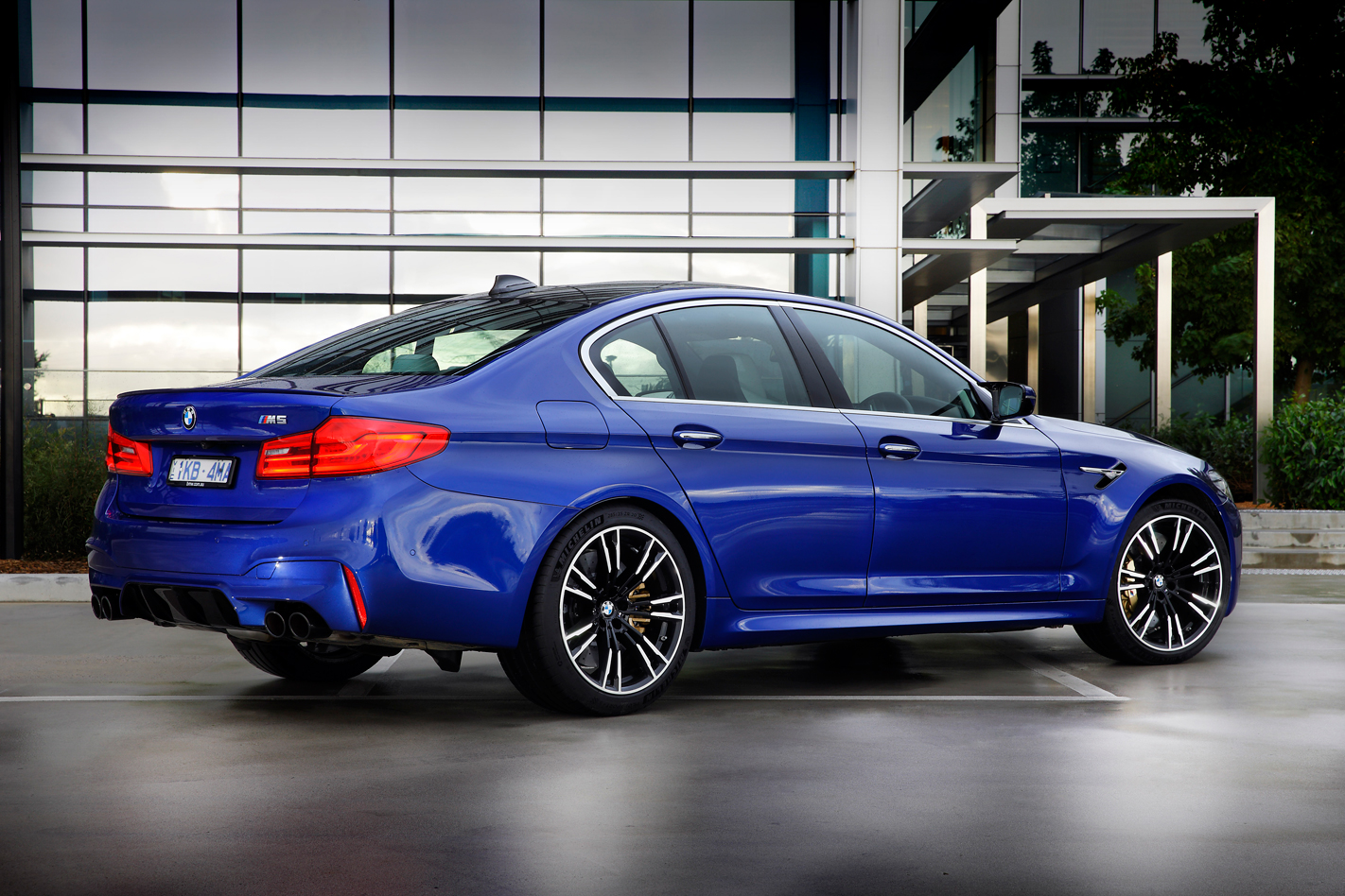 2018 BMW F90 M5