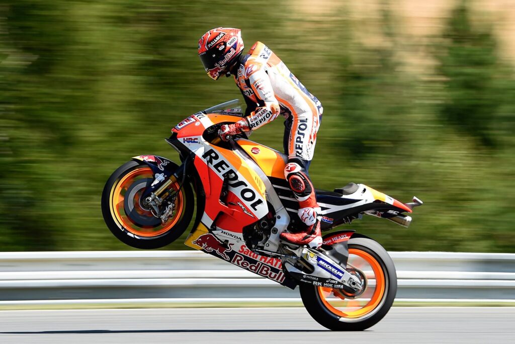 Marc Marquez wins 2017 Czech Republic MotoGP 4_main.j