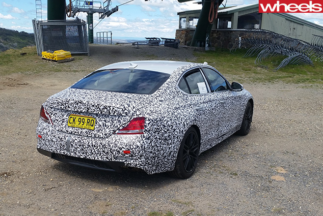 Hyundai -Genesis -G70-rear