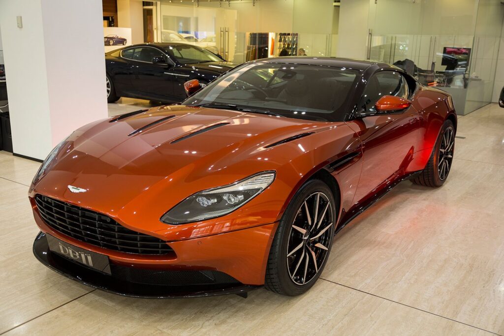 Aston Martin DB11