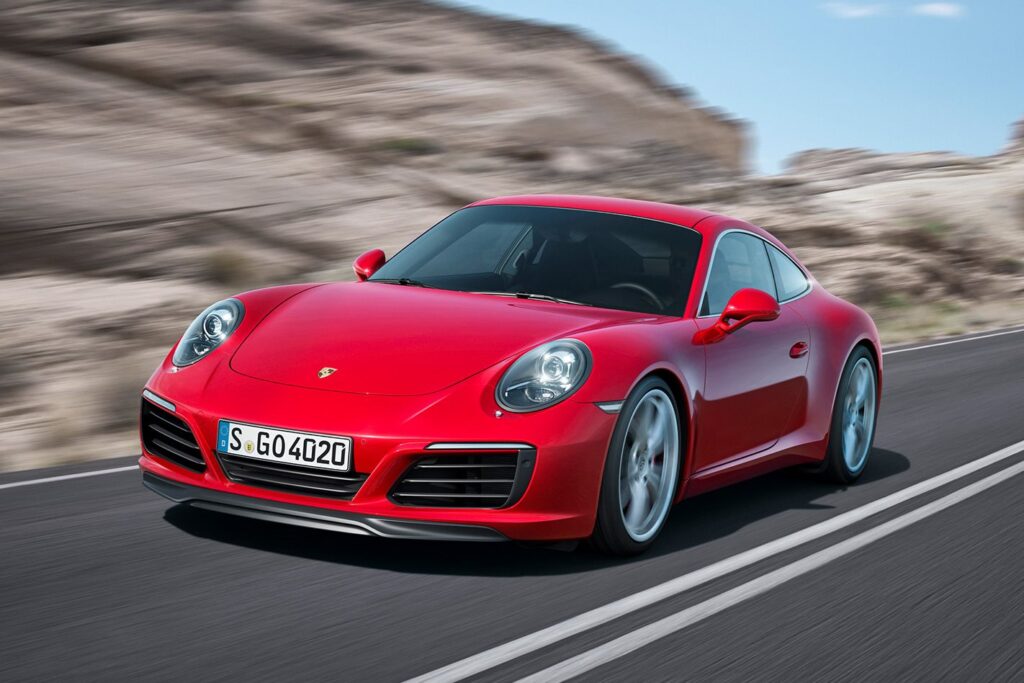New Porsche 911 Carrera revealed