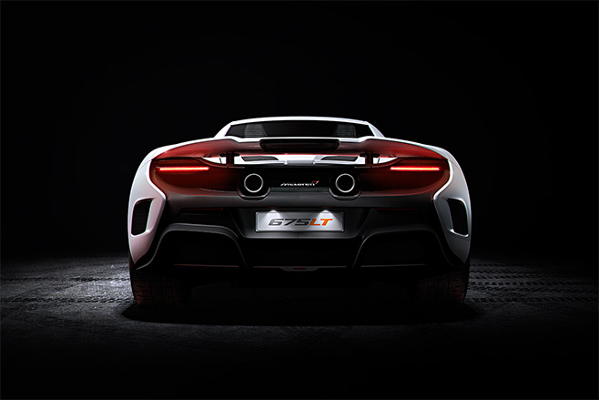Mc Laren -P1-rear -embed
