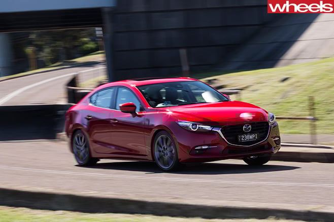 2016-Mazda -3-SP25-Astina -front -side