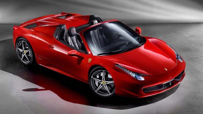 Ferrari unveils 458 Spider