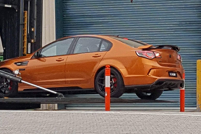 Holden -Commodore -GTS-R-being -loaded -onto -truck