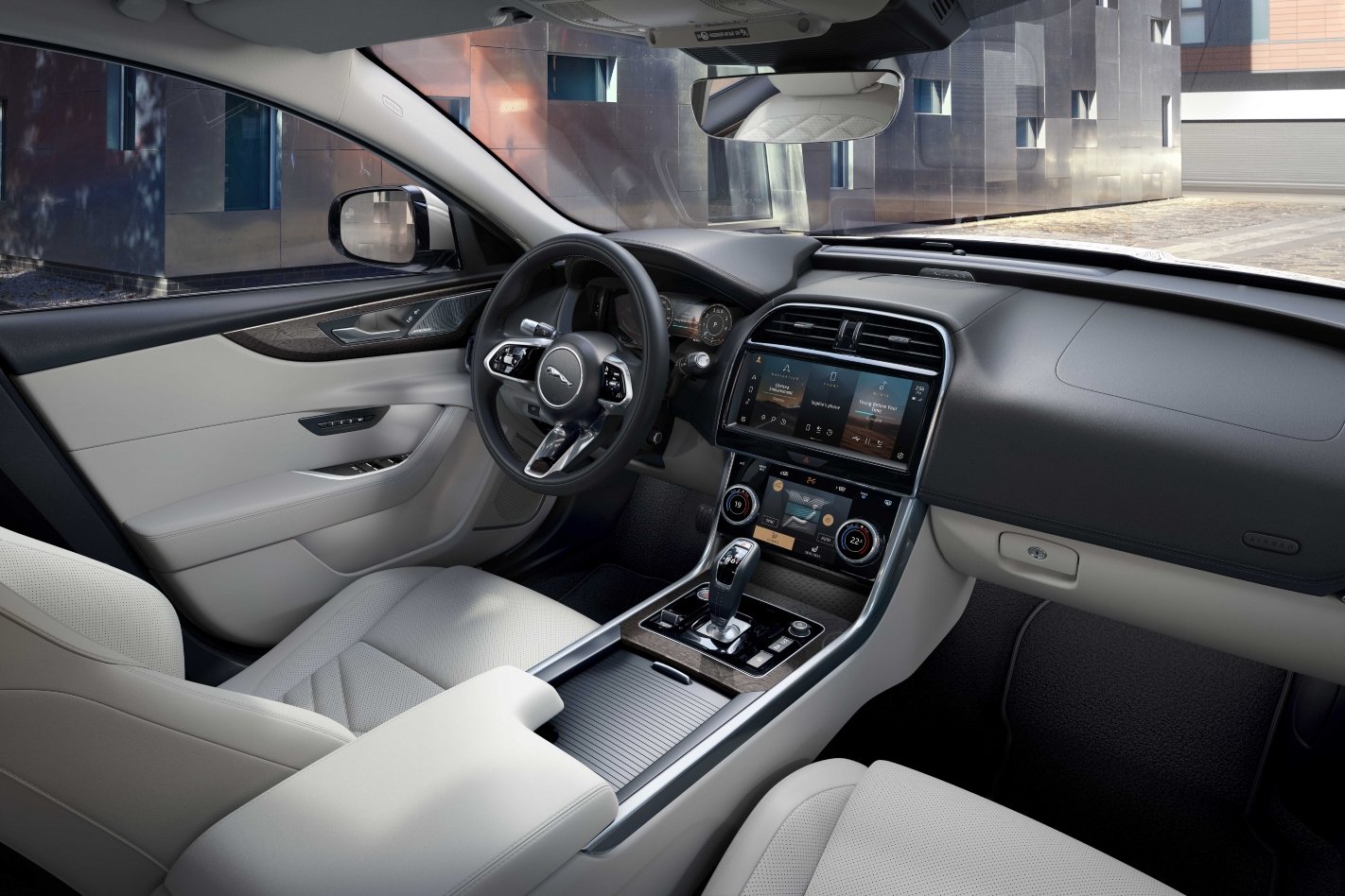 2021 Jaguar XE P300 R-Dynamic
