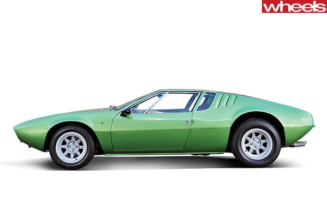 1967-De -Tomaso -Mangusta -side