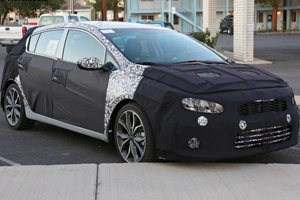 2018 Kia Cerato GT main