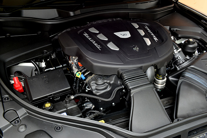 2017 Maserati Levante engine