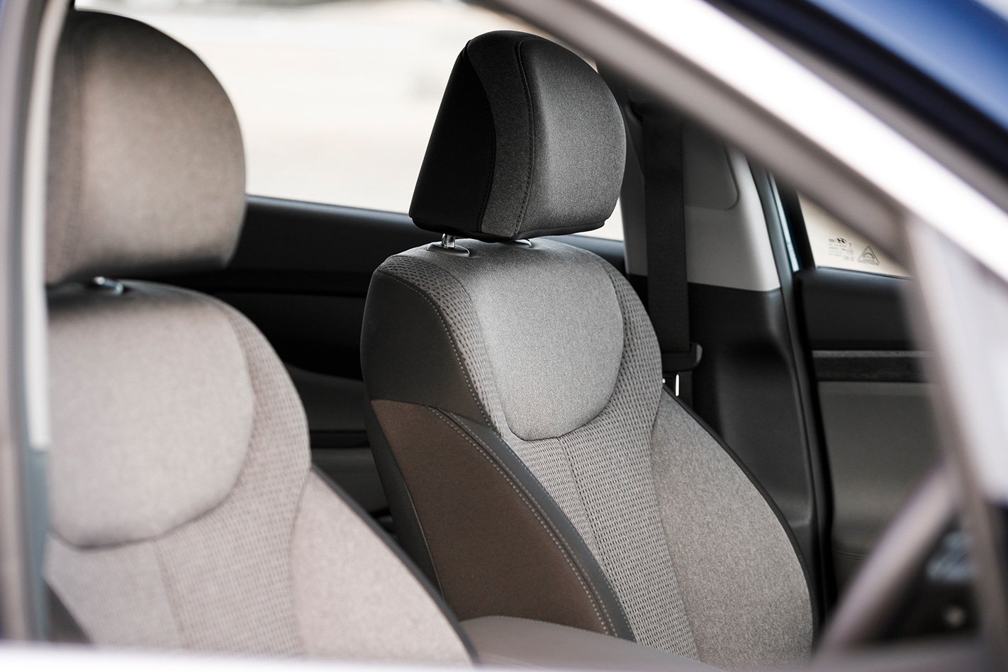 hyundai santa fe seats