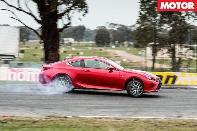 Lexus RC350 F-Sport side wheelspin