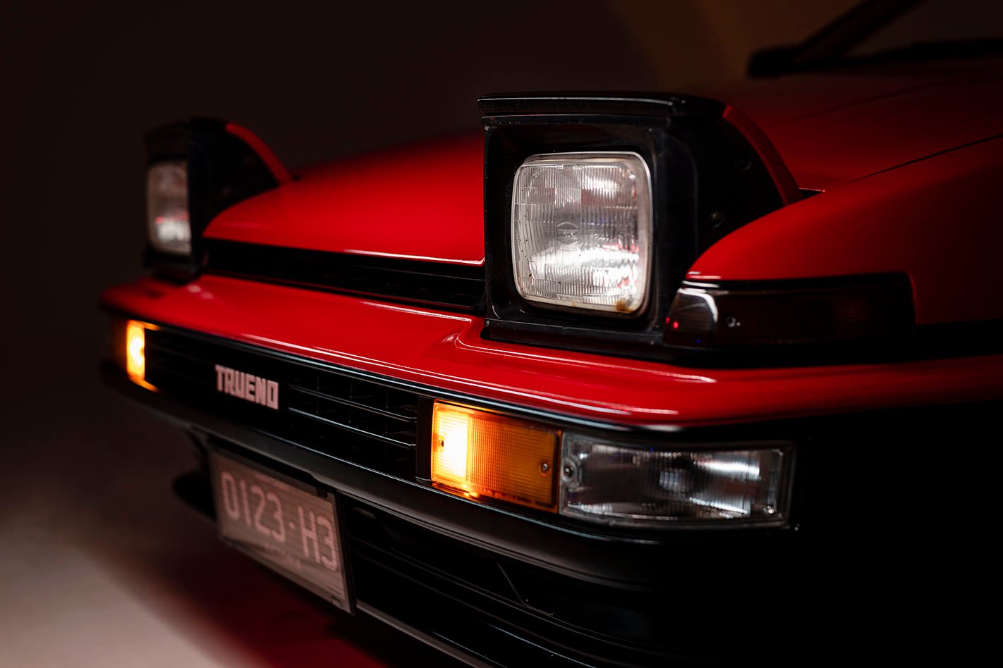 Toyota AE86 headlights
