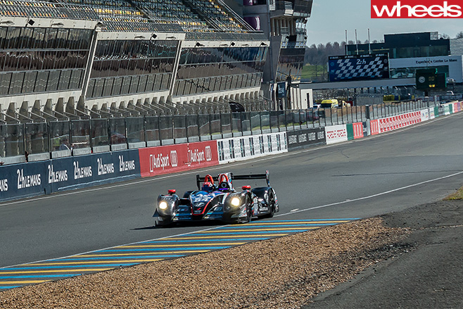 Quadruple -Amputee -in -Le -Mans -carjpg