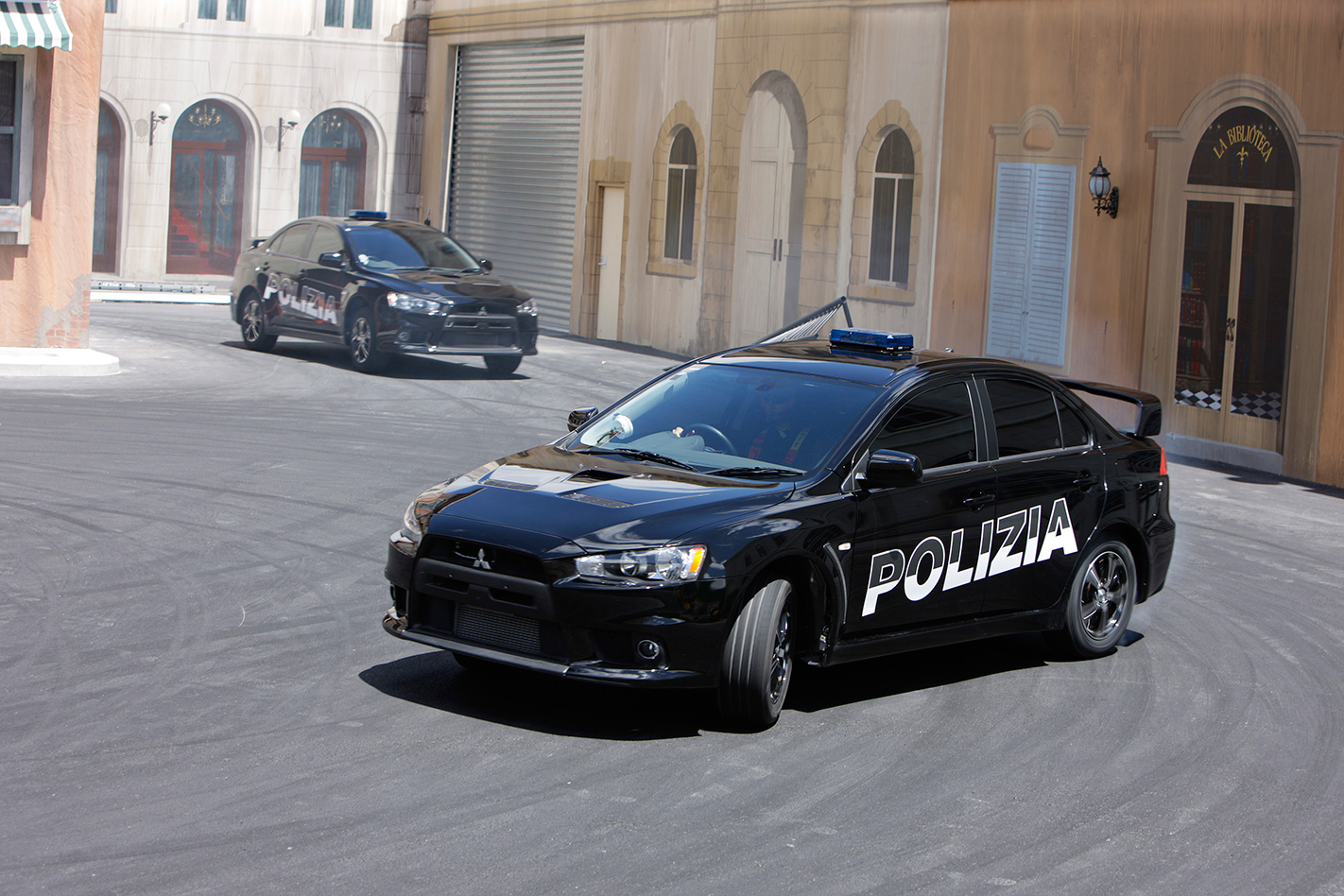Mitsubishi Evolution X steering.jpg