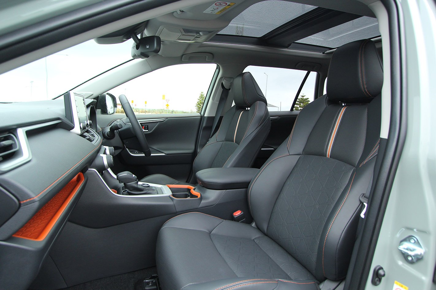 Toyota RAV4 Edge front seats