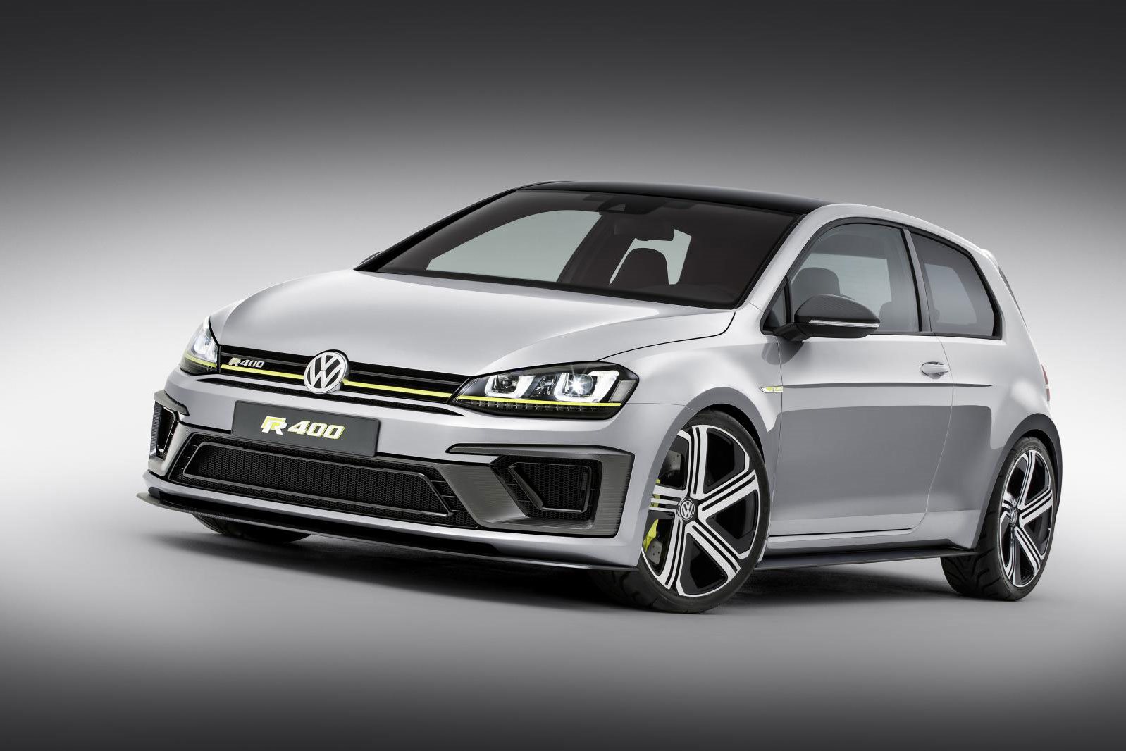 2016 Volkswagen Golf R400