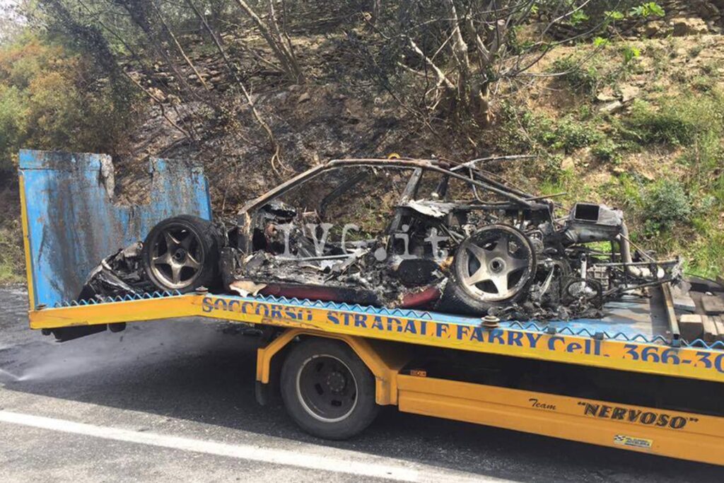 Ferrari F40 prototype burns to a crisp