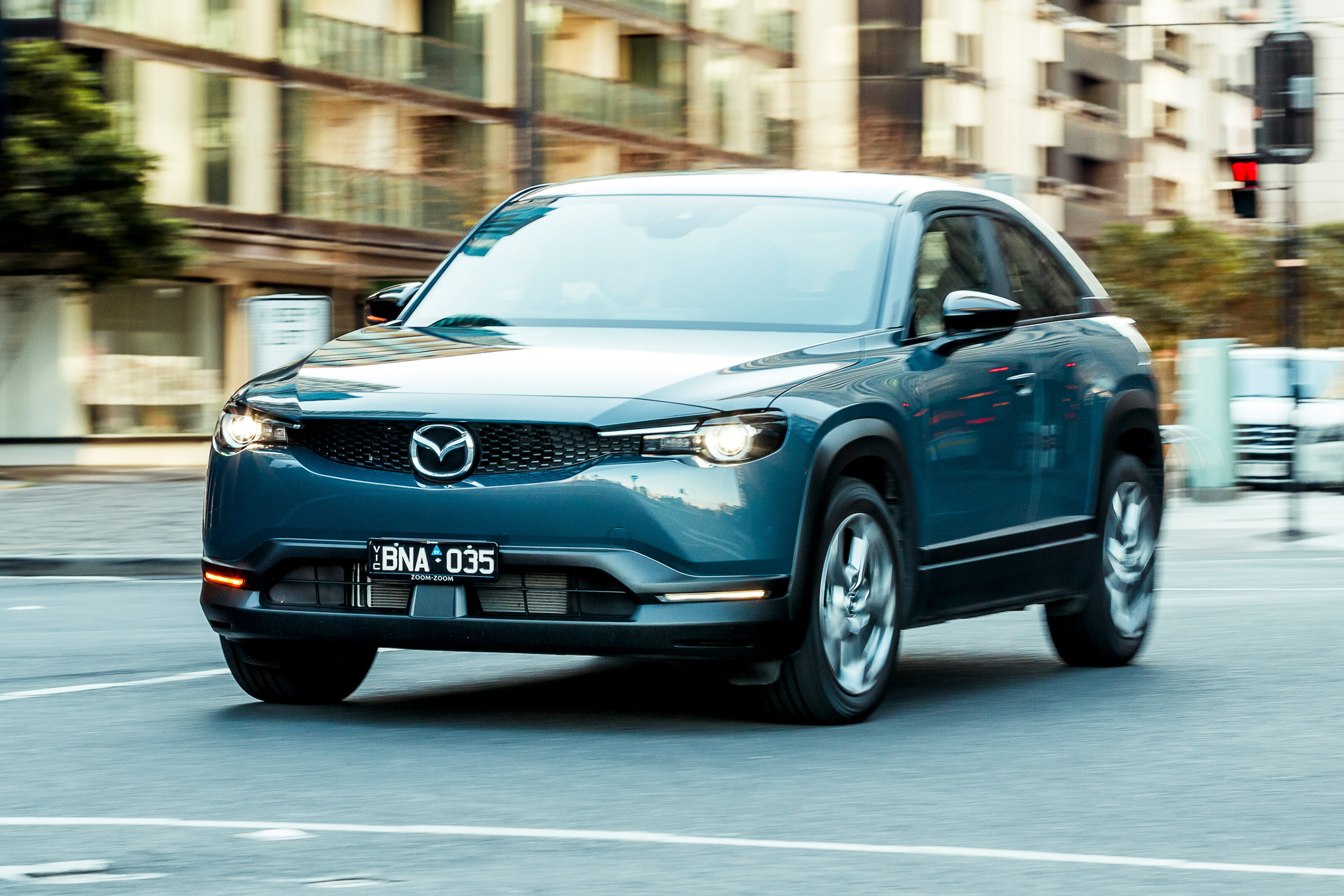 2021 Mazda MX-30 G20e Evolve review feature