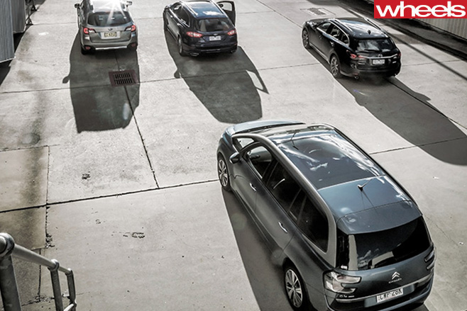 Four -car -passenger -wagon -comparo