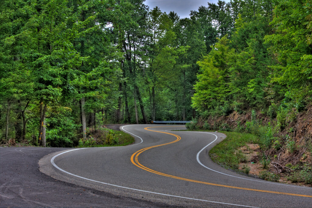 50 roads every enthusiast must drive