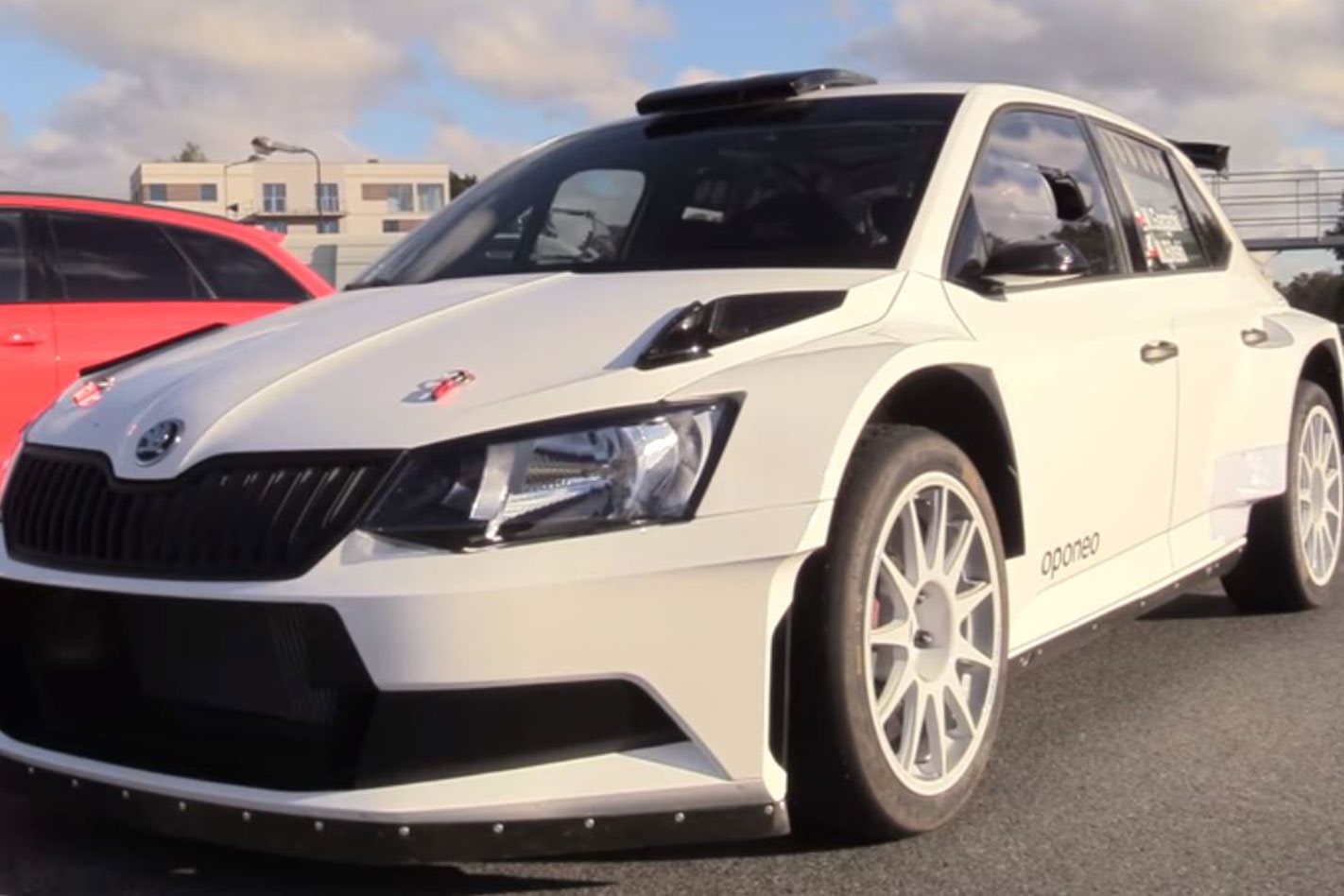 Audi RS6 vs Skoda Fabia R5