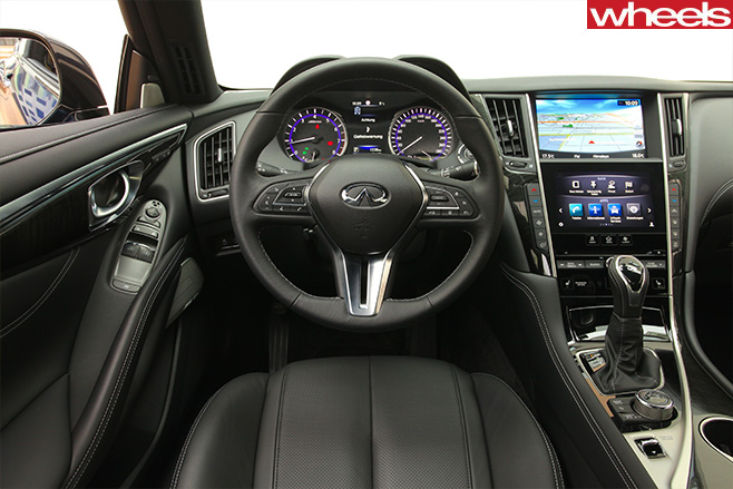 2017-Infiniti -Q60S-interior
