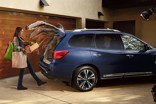 2017 Nissan Pathfinder boot