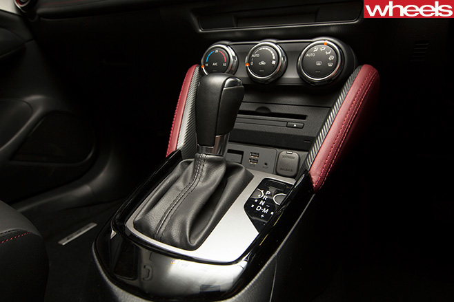 Mazda -CX-3-transmission