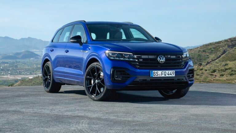 2023 Volkswagen Touareg R PHEV