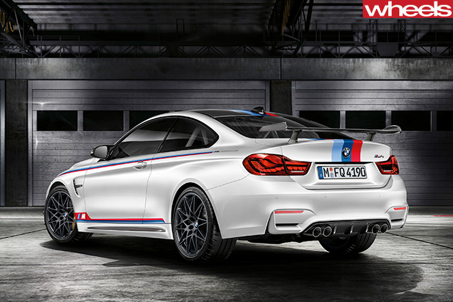 BMW-M4-DTM-rear