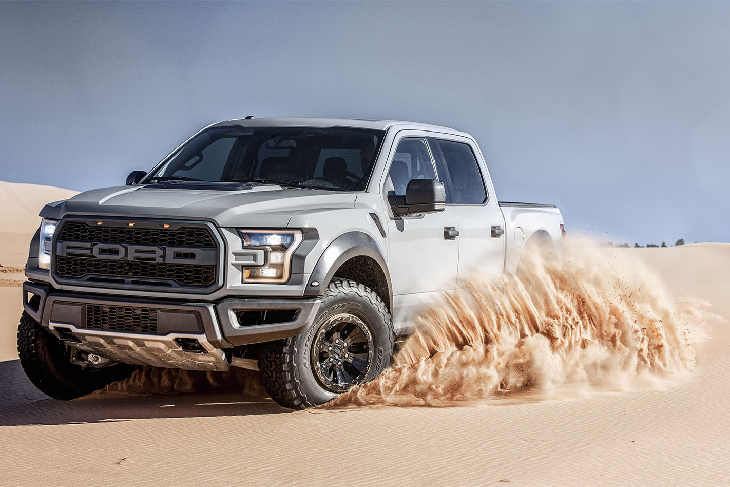 Ford -F150-Raptor -action