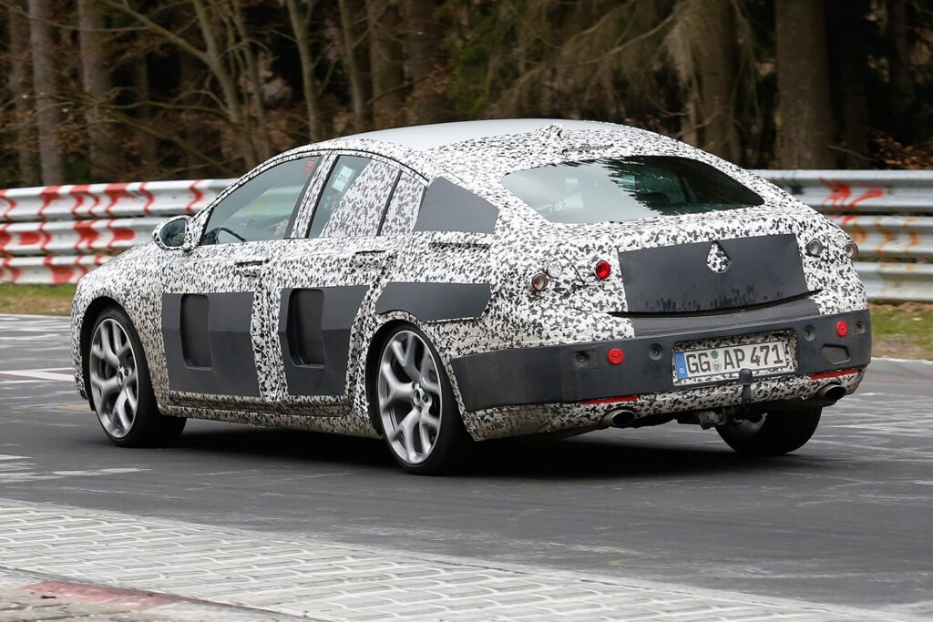 Commodore goes hatchback, no sedan