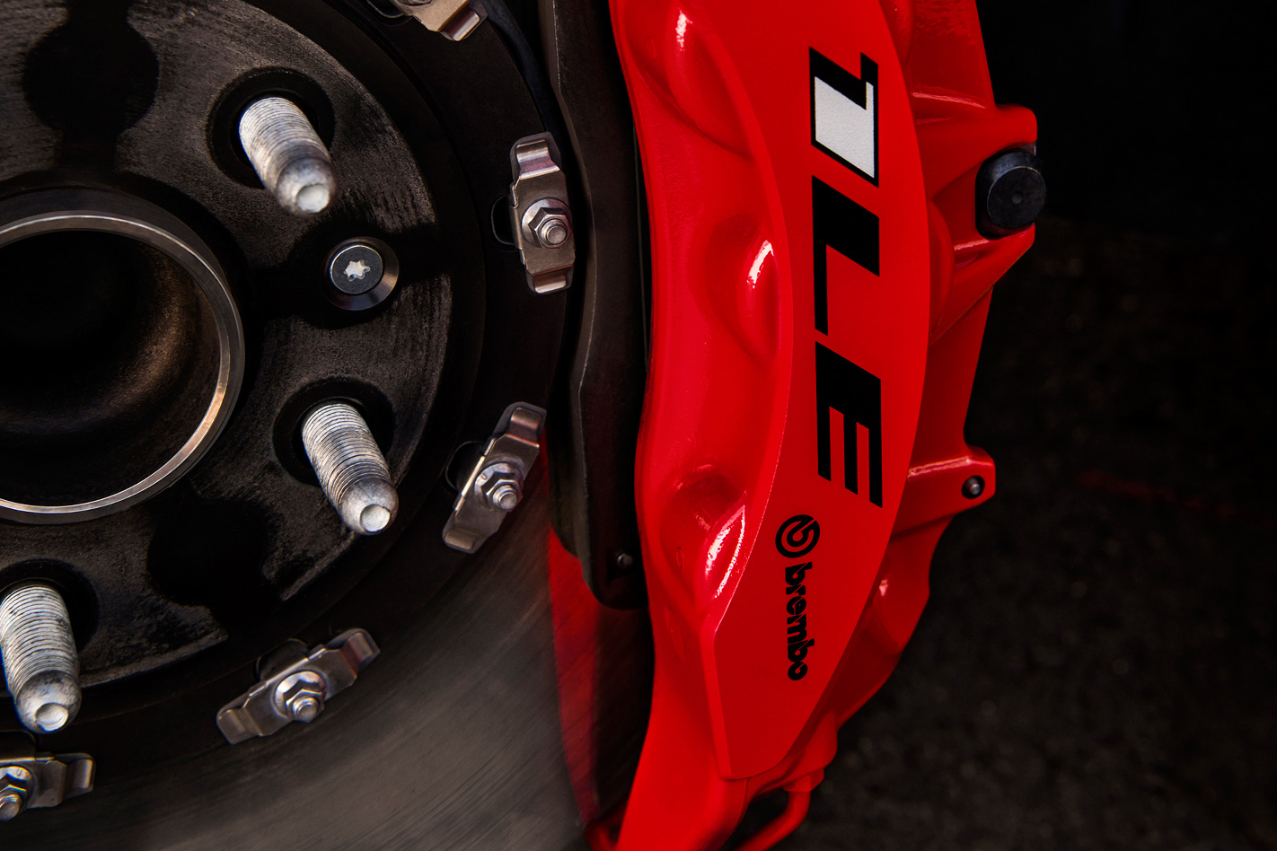 2018-Chevrolet-Camaro-ZL1-1LE-brakes.jpg