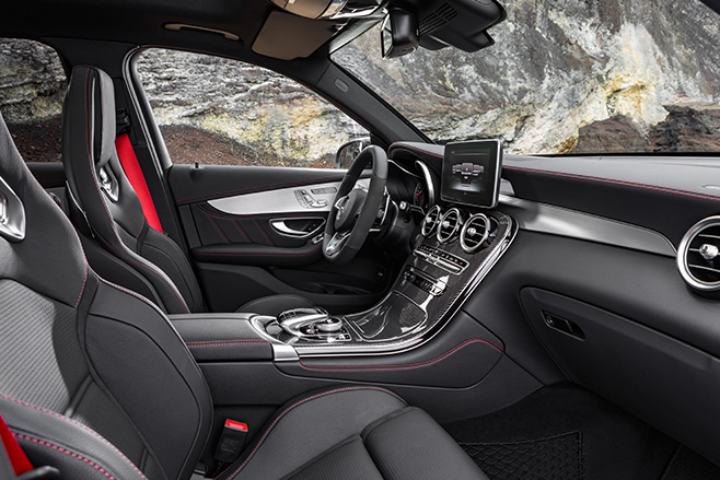 Mercedes-AMG GLC 43 interior