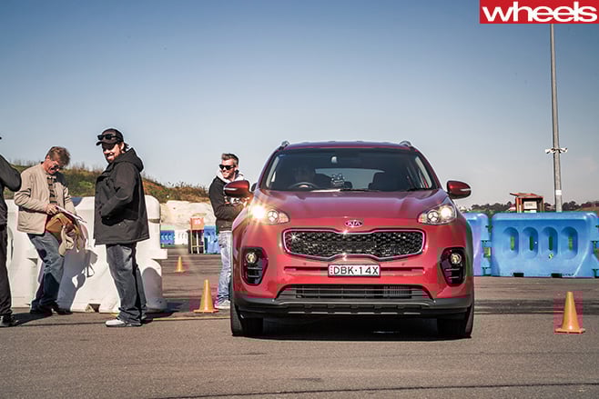 Team -testing -Kia -Sportage