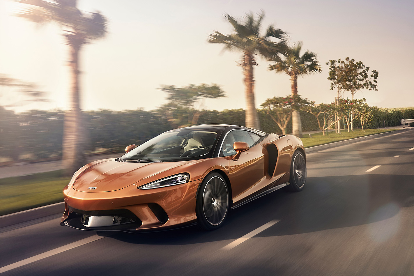 McLaren GT