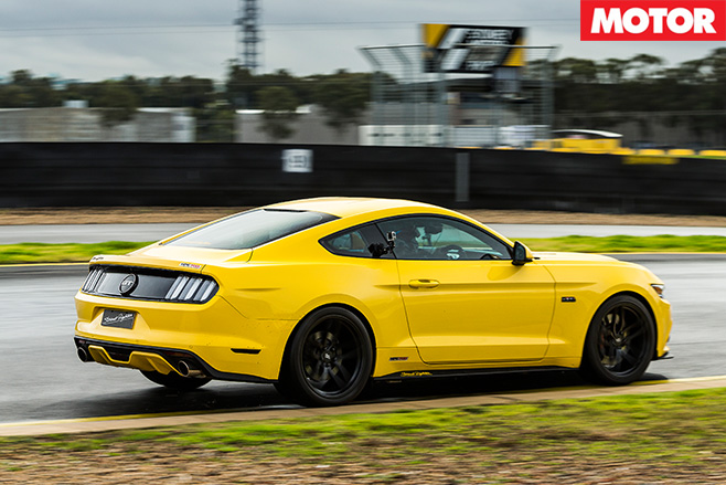 Streetfighter Ford Mustang rear