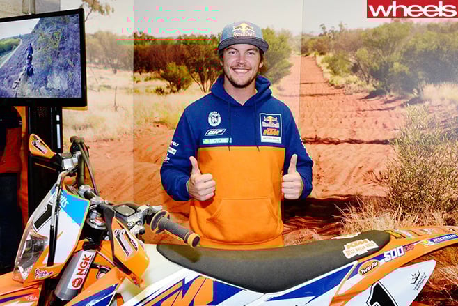 Toby -Price -photo -opportunity -Finke -Desert -Race