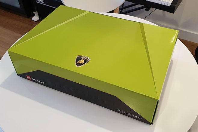 https://d3lp4xedbqa8a5.cloudfront.net/s3/digital-cougar-assets/whichcar/2020/10/22/-1/Lego-Technic-Lamborghini-Sian-box.jpg
