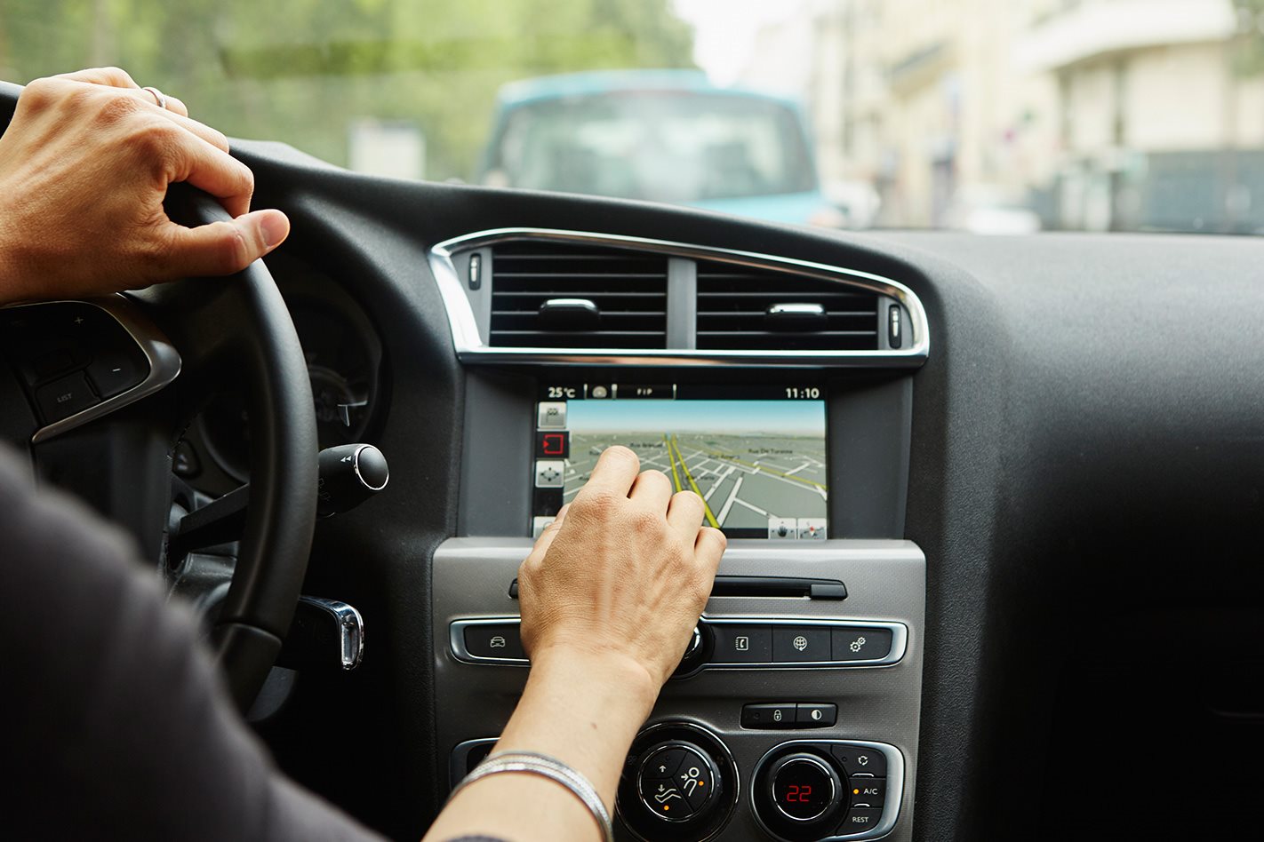 Sat nav distracting