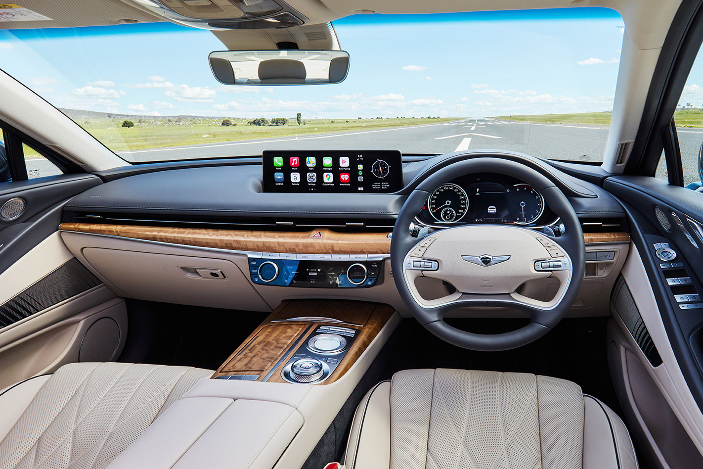 Genesis G80 2.5T interior
