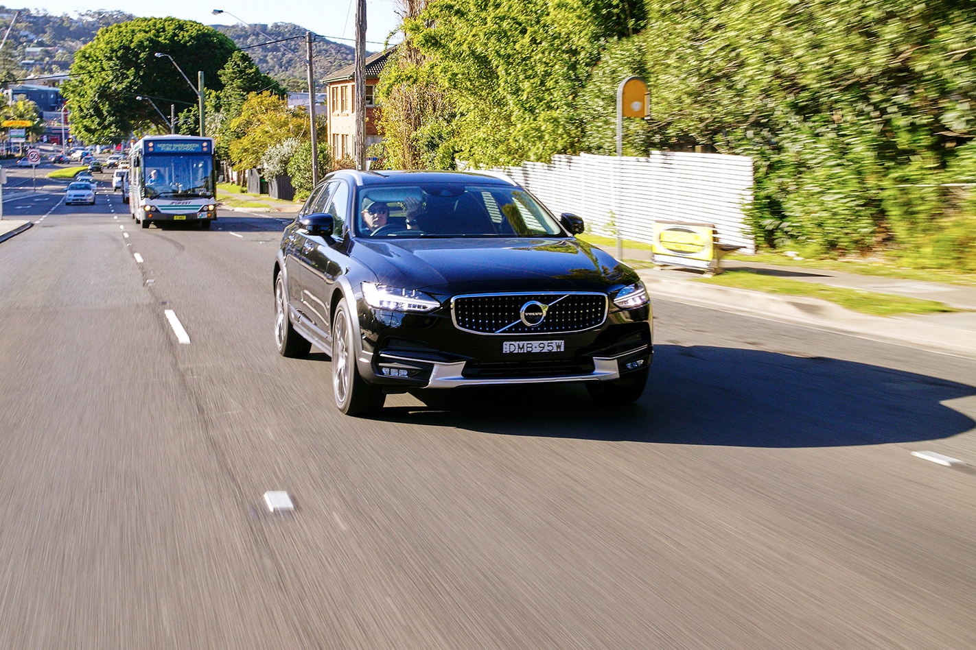 volvo v90 cross country