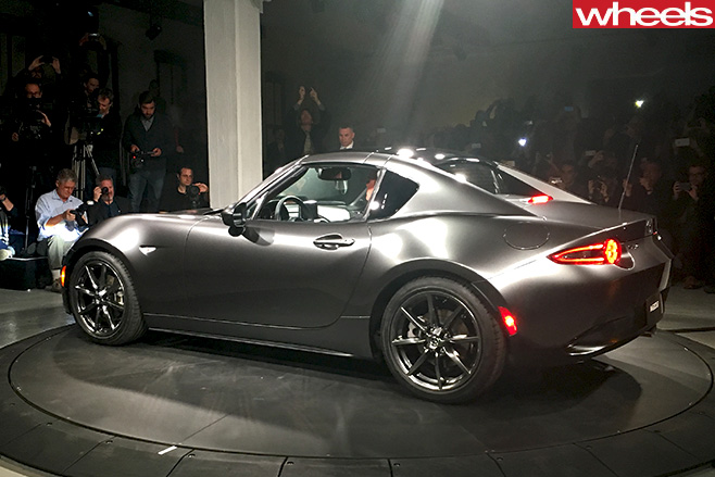 Mazda -MX-5-RF-New -York -Motor -Show -side -rear