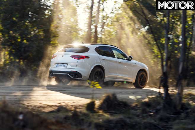2019 Alfa Romeo Stelvio Q off road performance