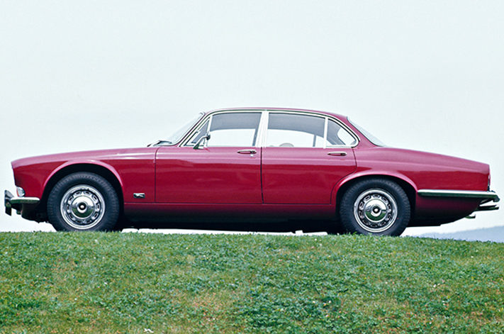 Jaguar XJ12