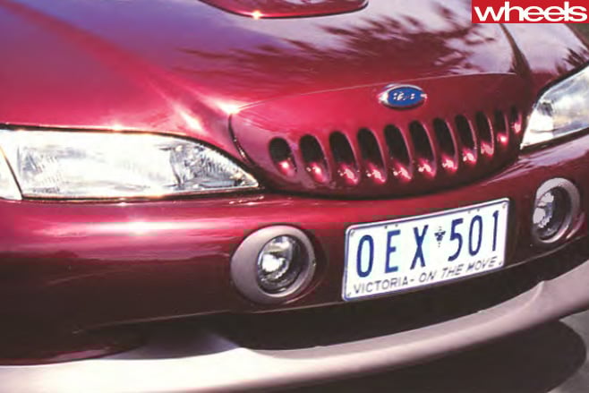 Ford -EL-Falcon -GT-grille