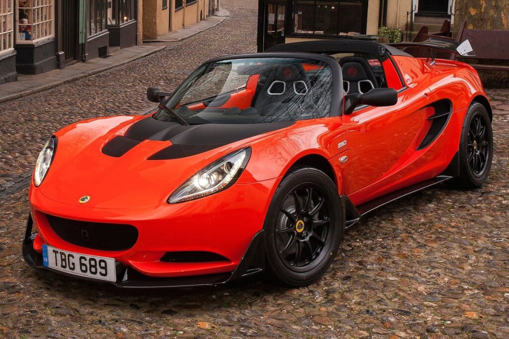 Lotus Australia changes hands