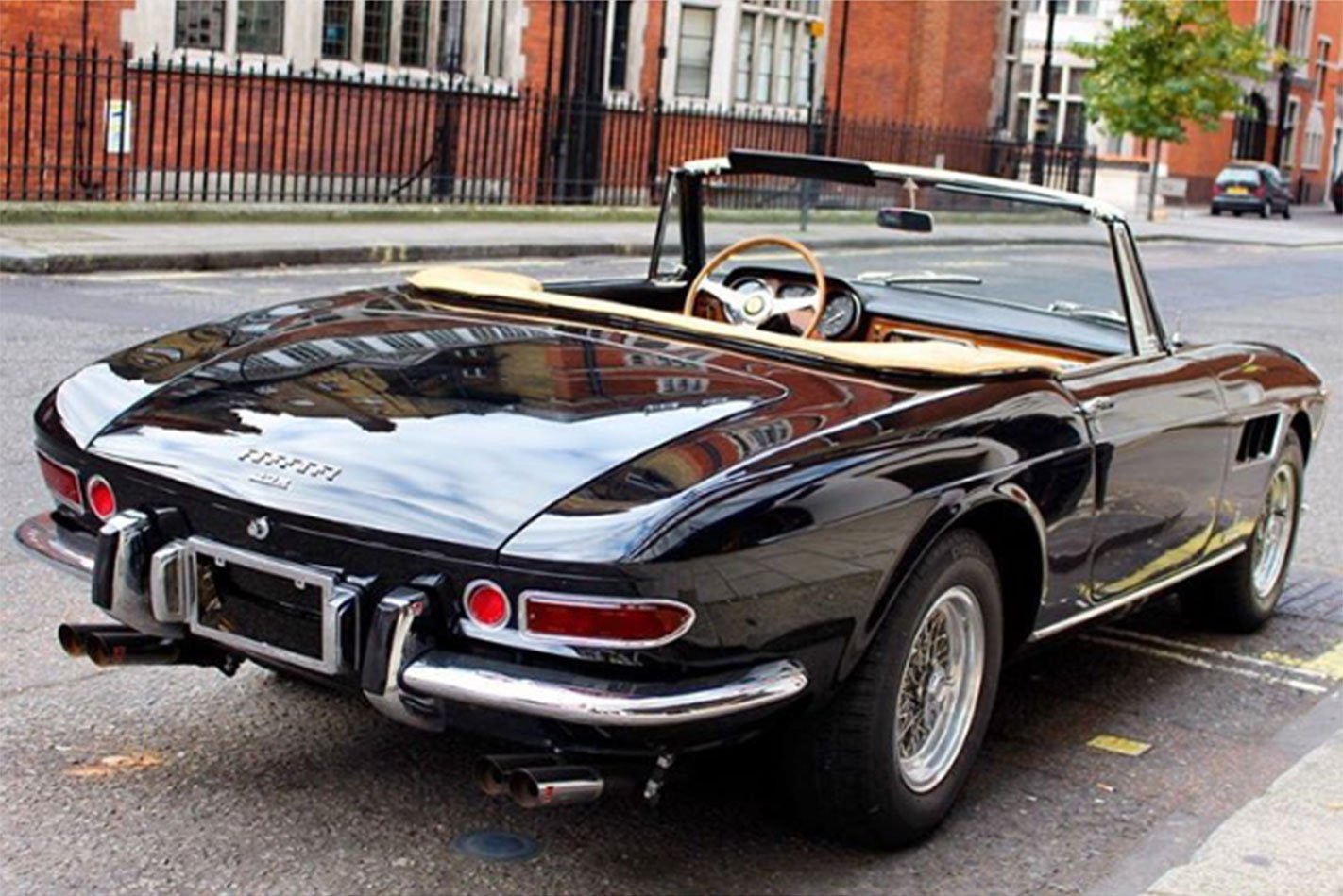 Jenson -Button -Ferrari -275-GTS
