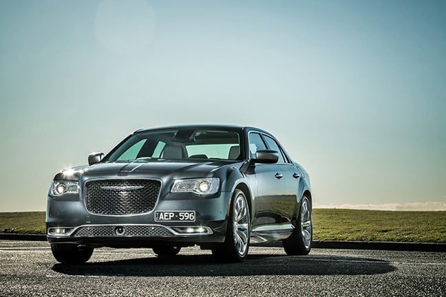 Chrysler -300-5